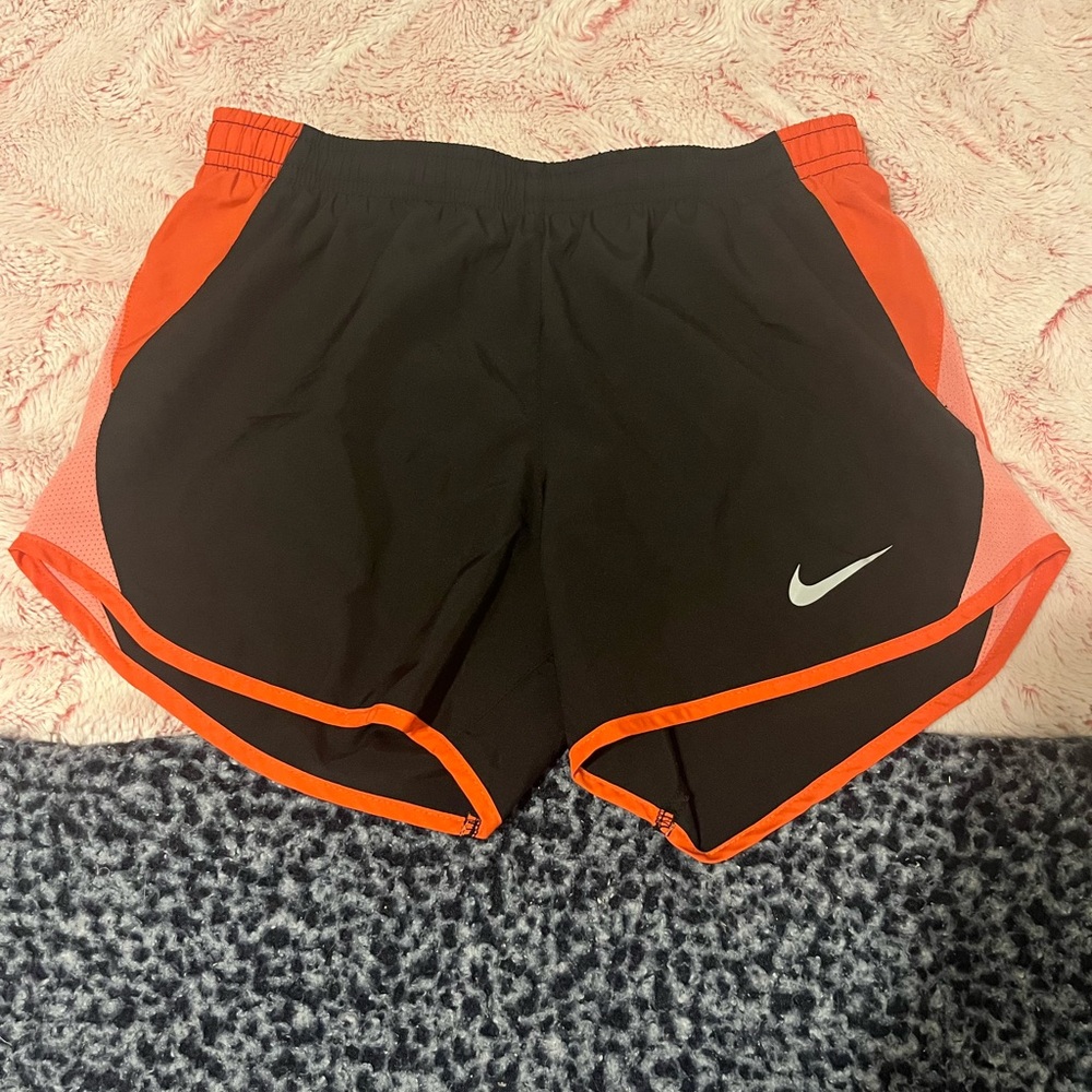 Red and Black Nike Athletic Shorts size xs